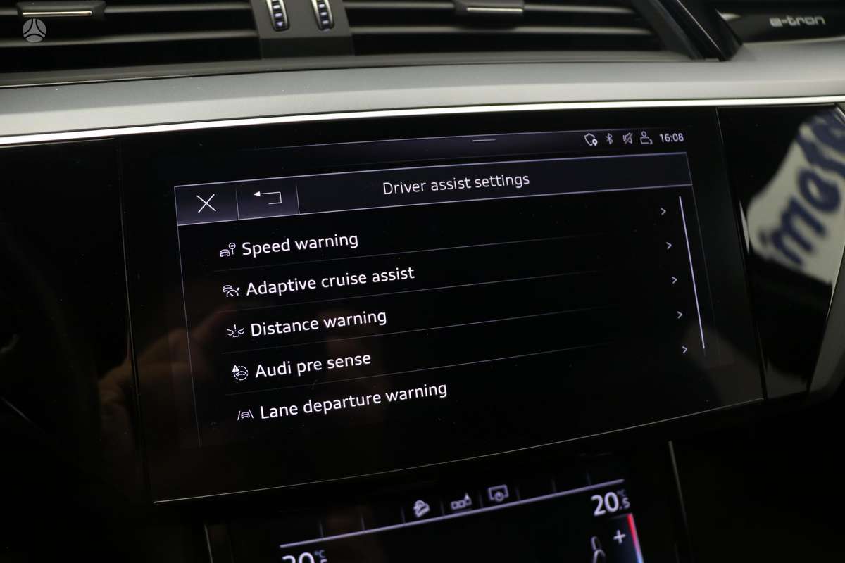 Audi e-tron, 95 kWh, off-road / crossover