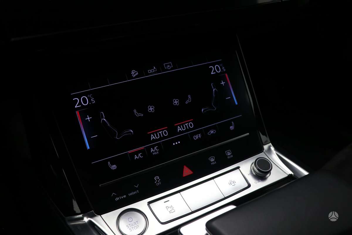 Audi e-tron, 95 kWh, off-road / crossover