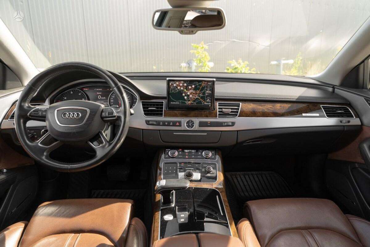 Audi A8, 3.0 l., sedanas