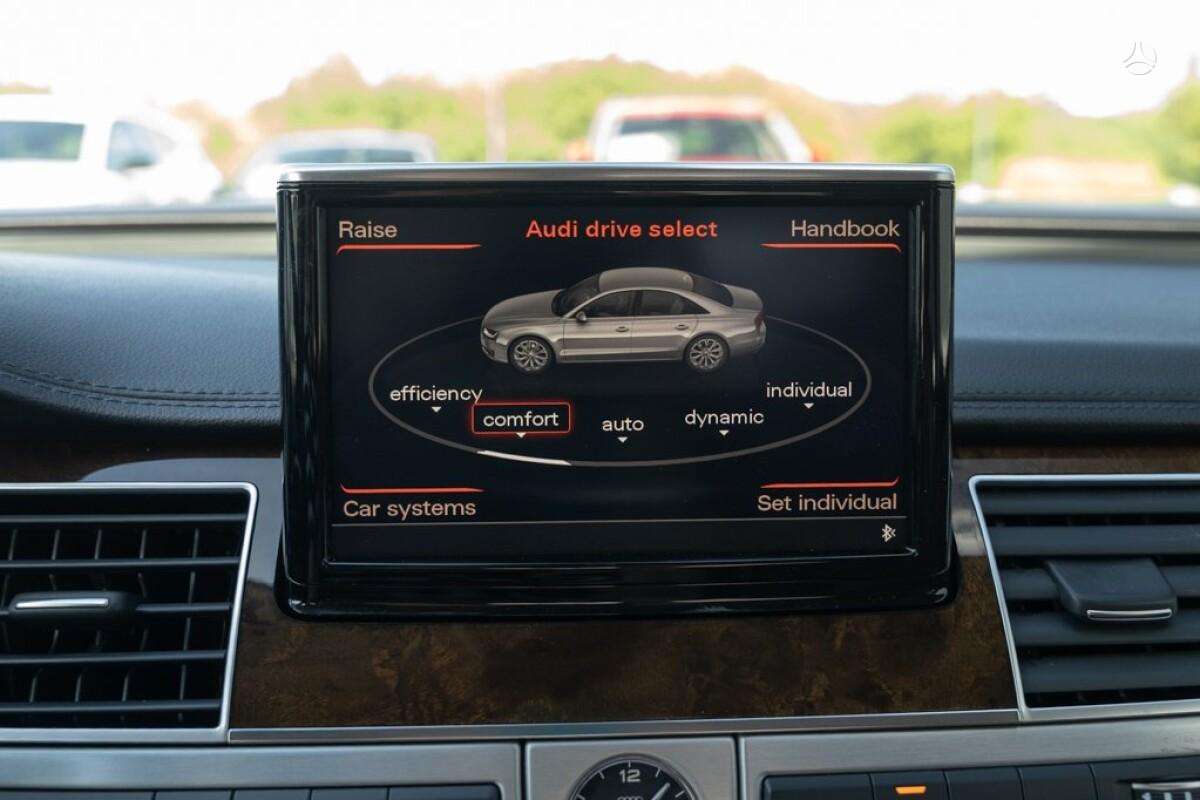 Audi A8, 3.0 l., sedanas
