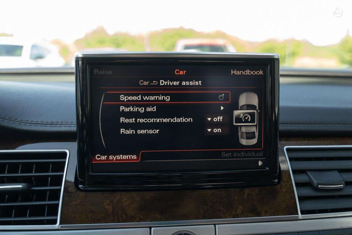 Audi A8, 3.0 l., sedanas