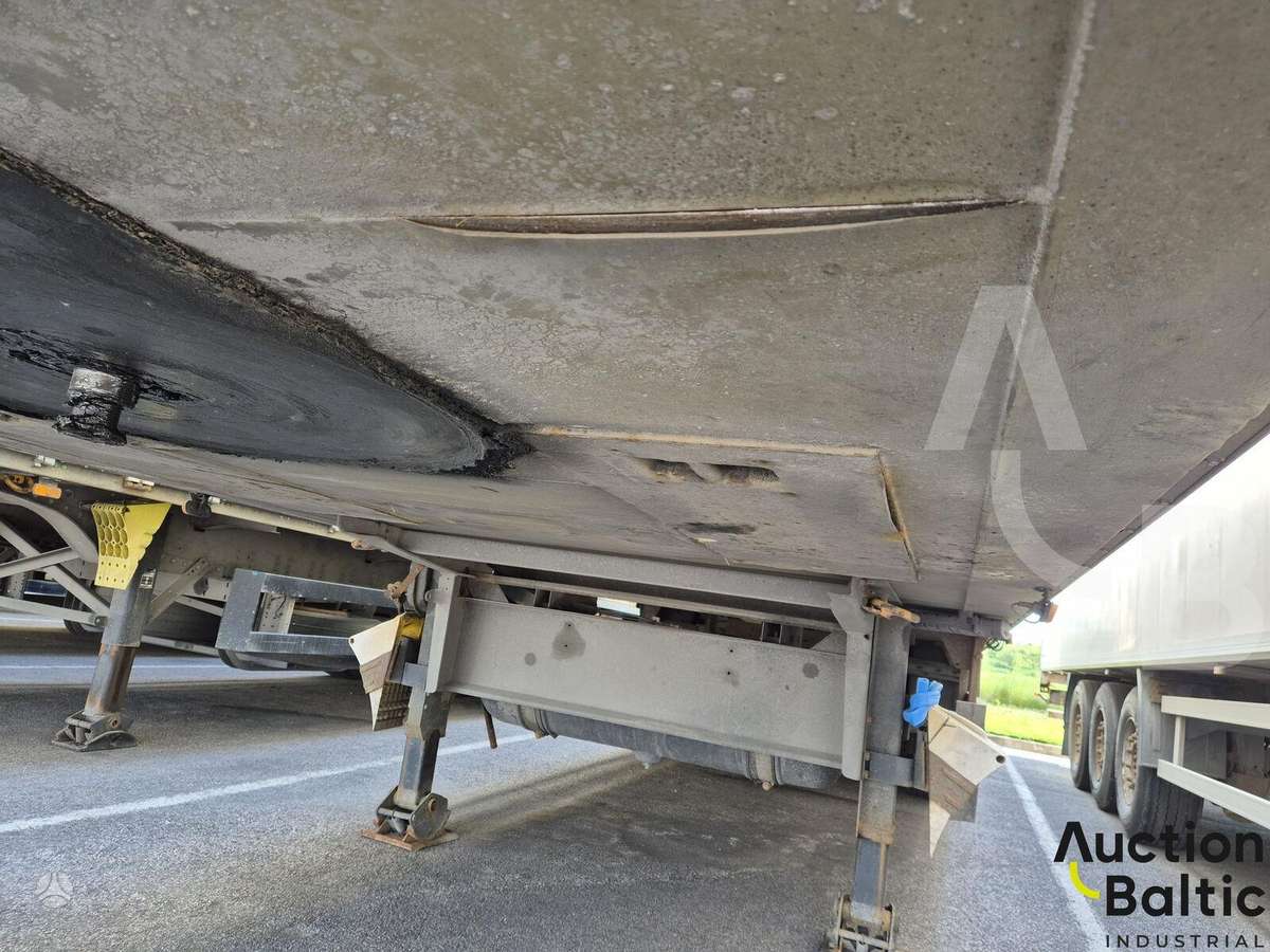 Schmitz SKO 24, užuolaidinės / tentinės