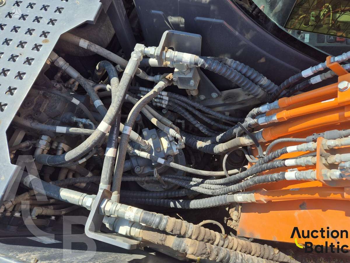 Doosan DX 170 W-5, excavator