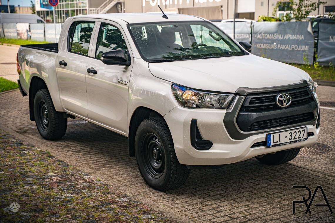 Toyota Hilux - 3