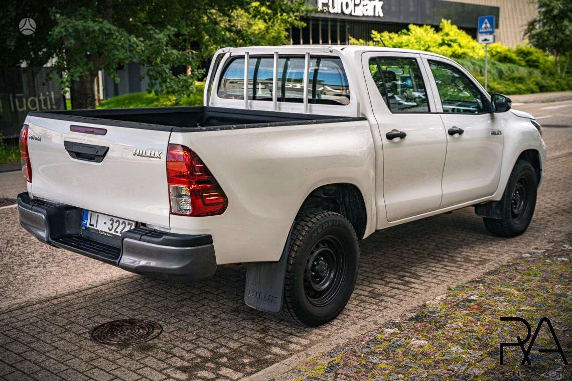 Toyota Hilux - 4