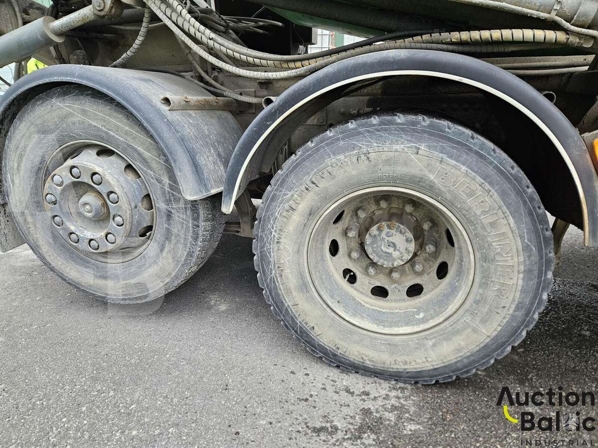 Volvo FM12, concrete mixer trucks