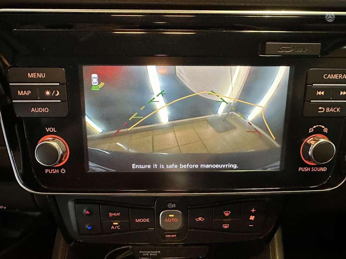 Nissan Leaf, 40 kWh, hatchback