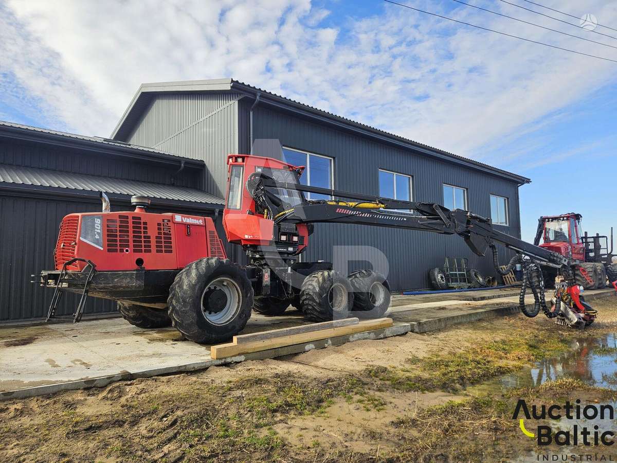 Valmet 901, medkirtės