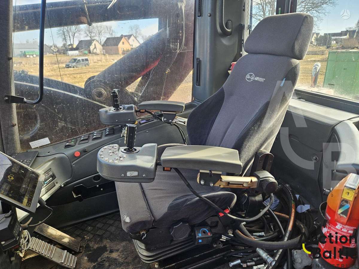 Valmet 901, medkirtės