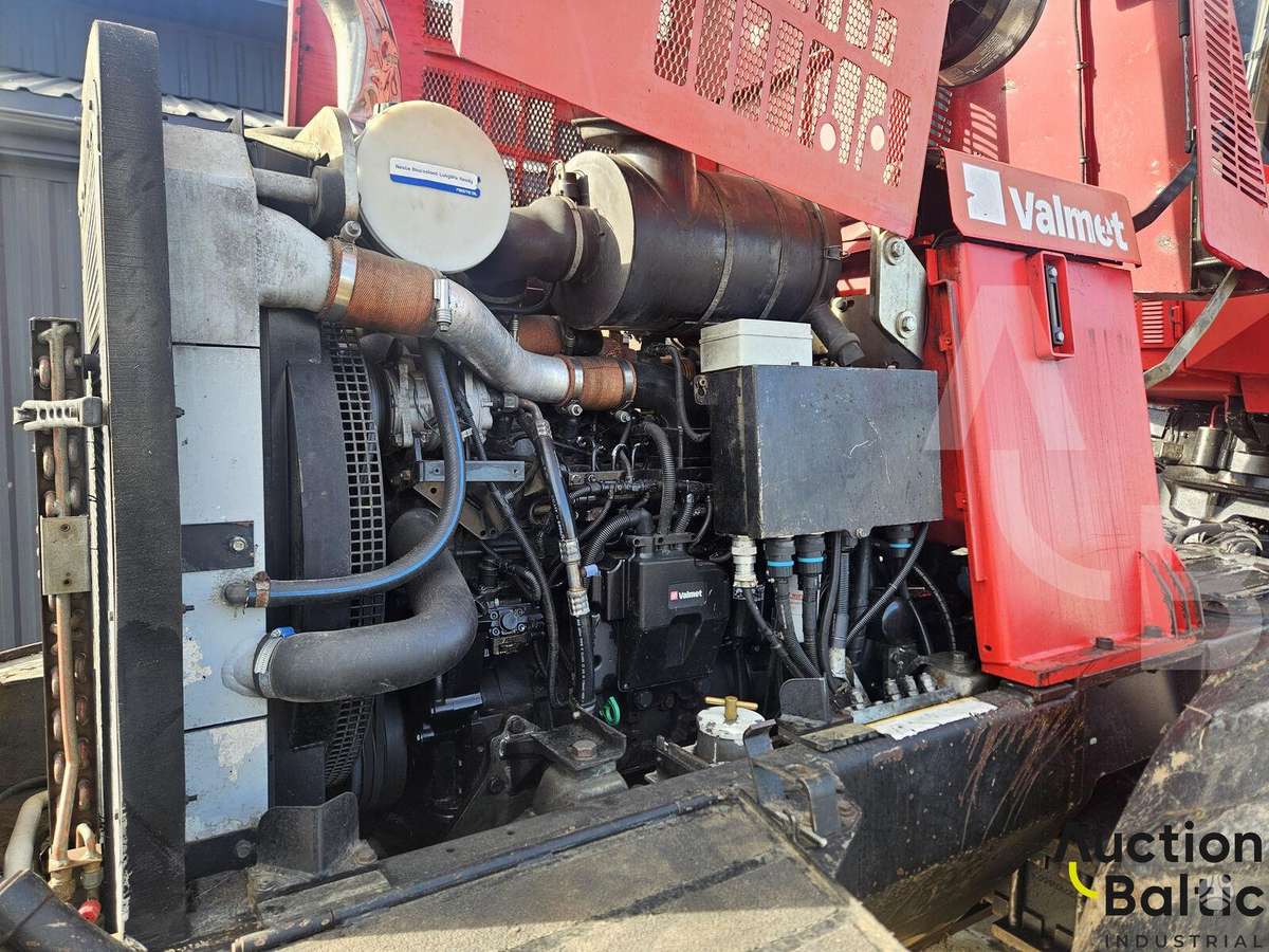 Valmet 901, harvesters