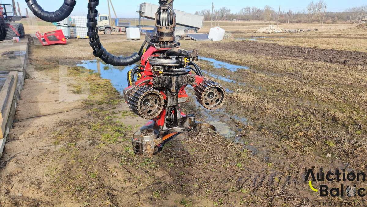 Valmet 901, harvesters