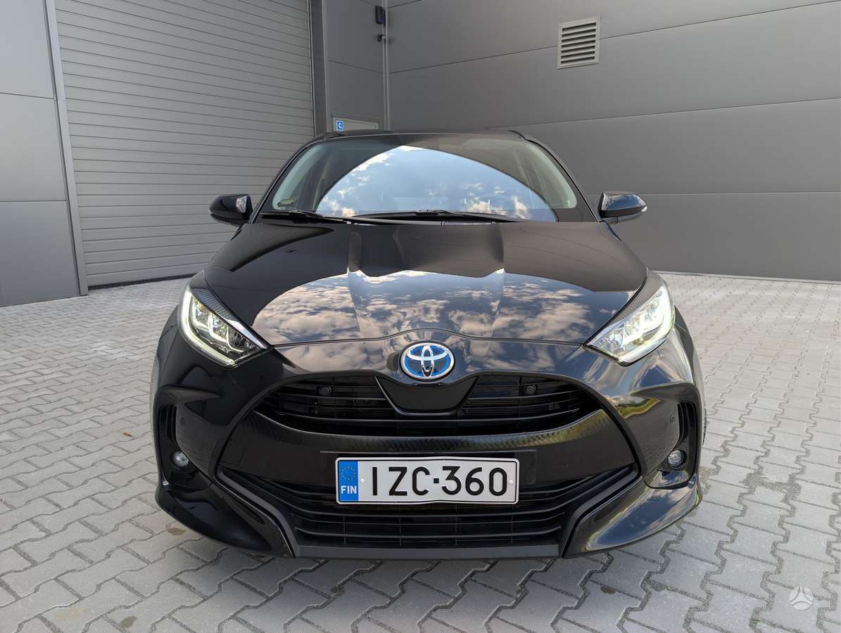 Toyota Yaris - 4
