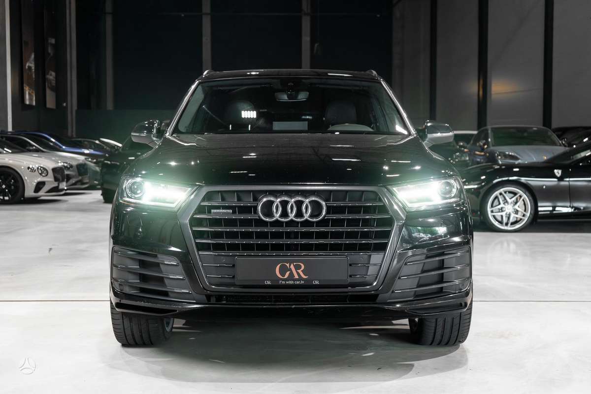 Audi Q7, 3.0 l., off-road / crossover