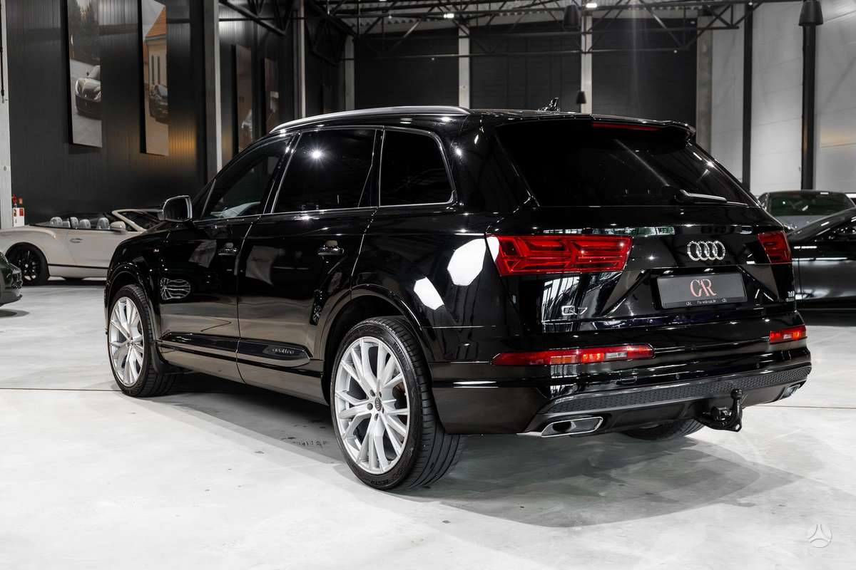 Audi Q7, 3.0 l., off-road / crossover