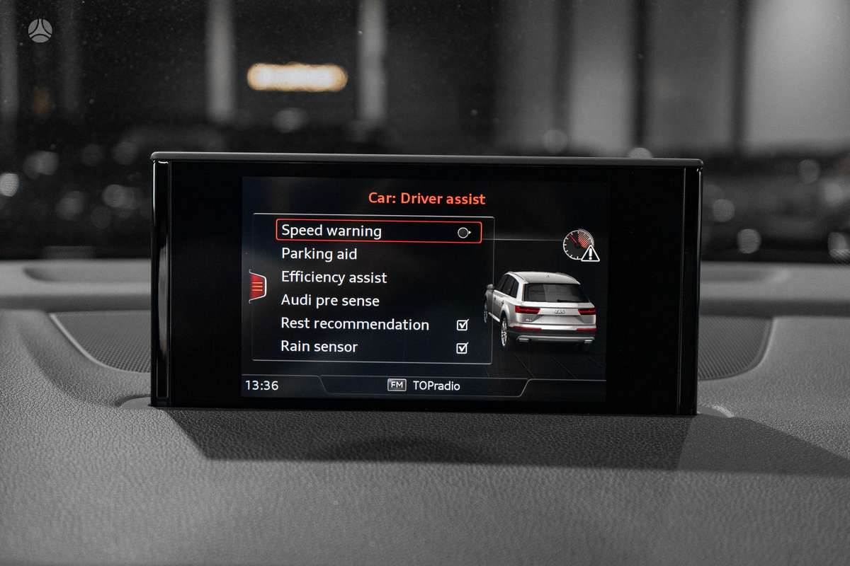 Audi Q7, 3.0 l., off-road / crossover