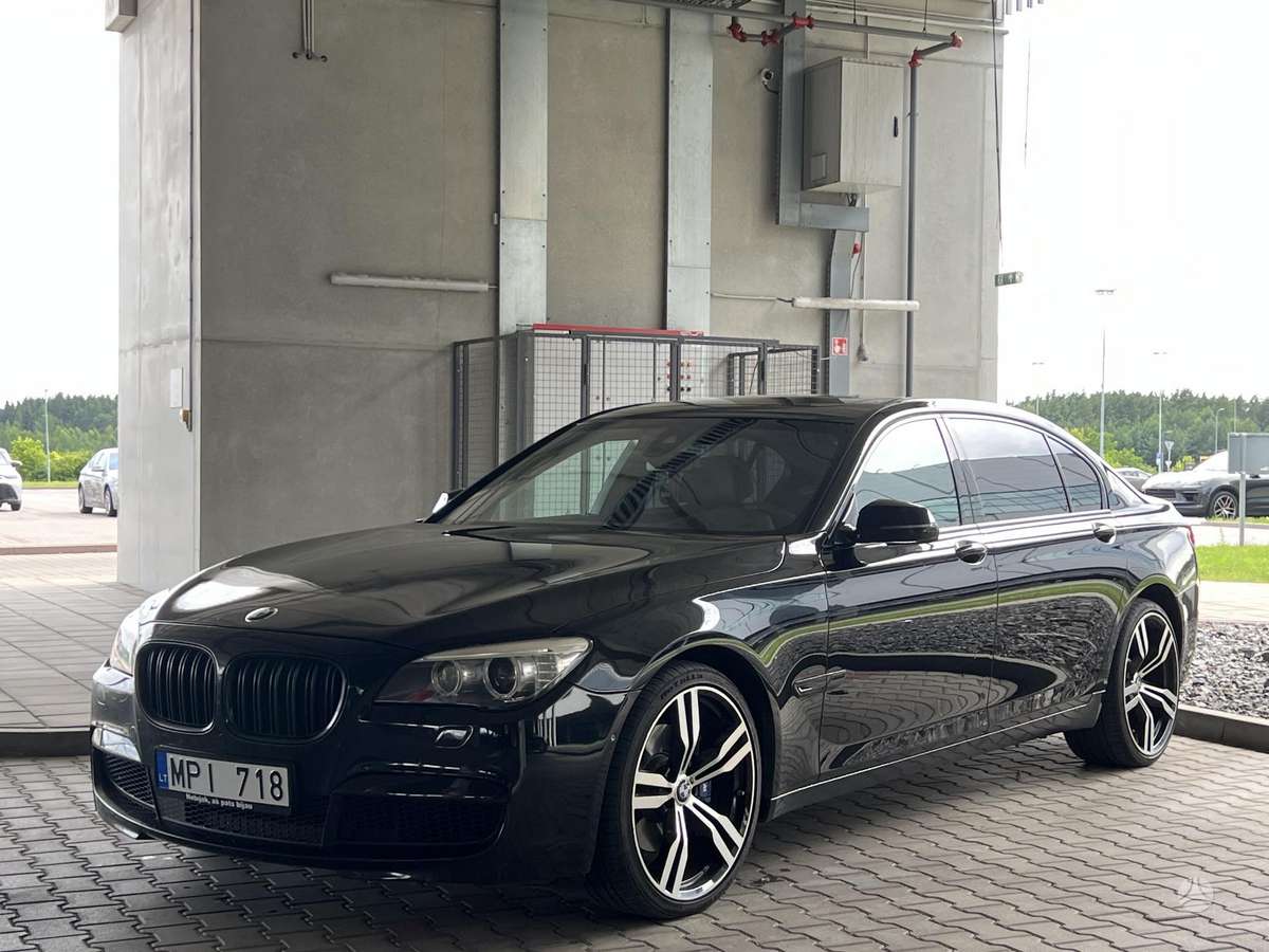 BMW 740, 3.0 l., Седан