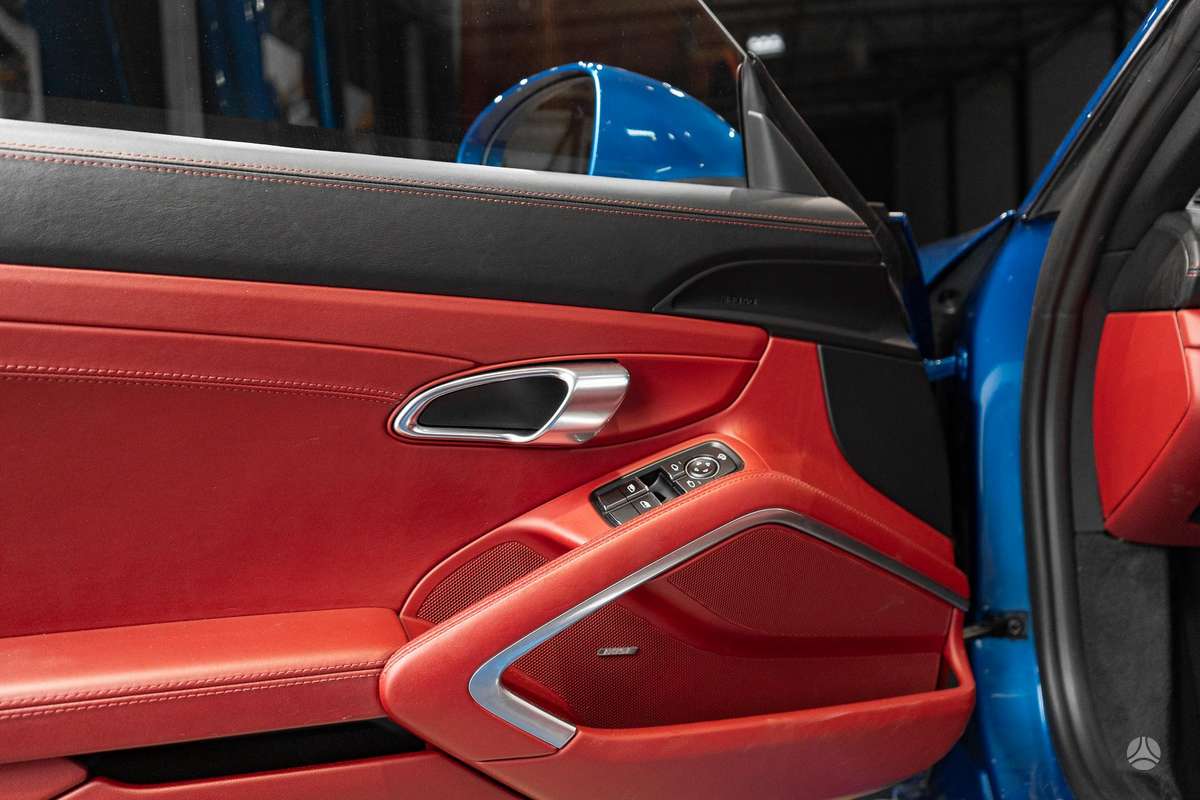 Porsche Cayman - 12