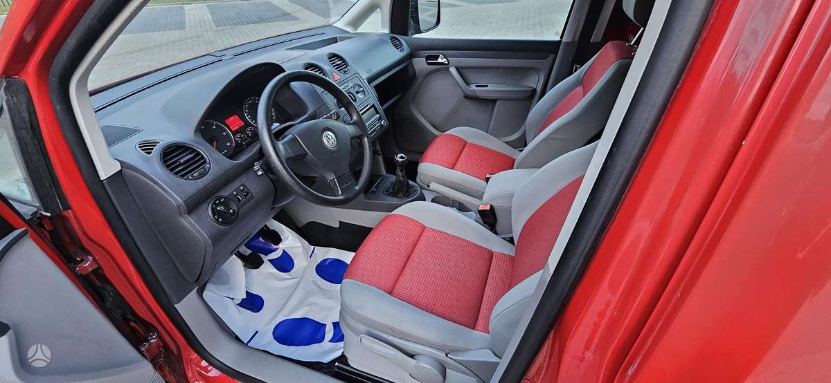 Volkswagen Caddy - 10