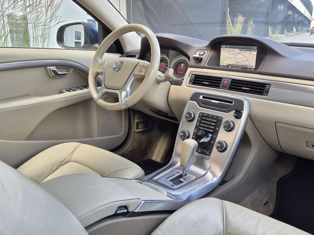Volvo V70, 2.0 l., Универсал
