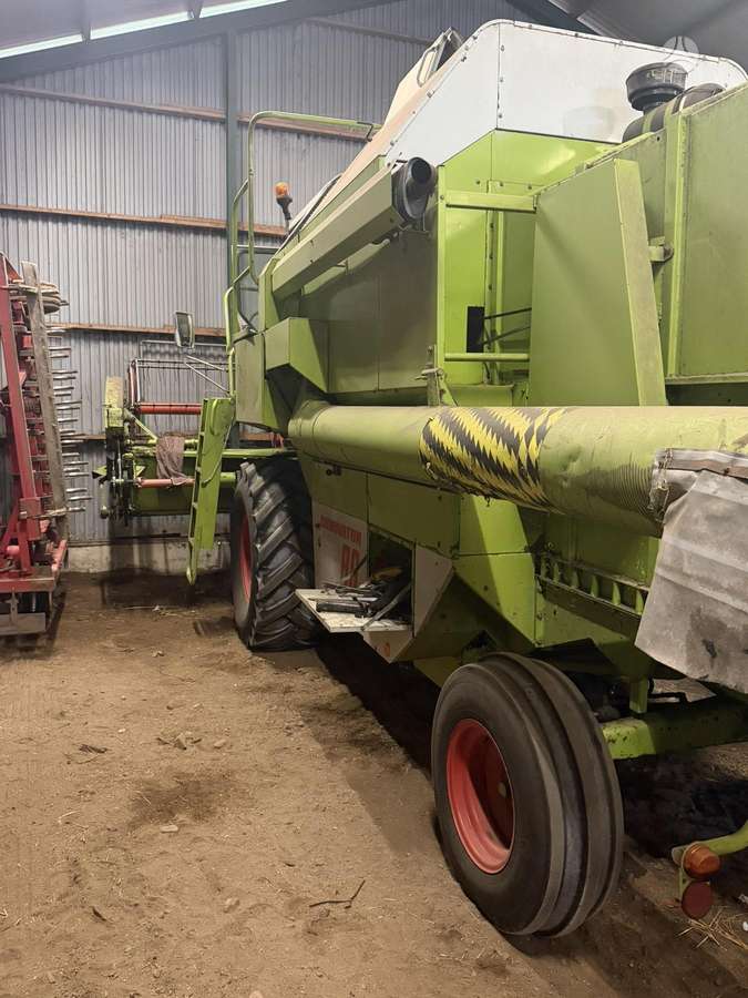Claas Dominator 86, combine harvesters