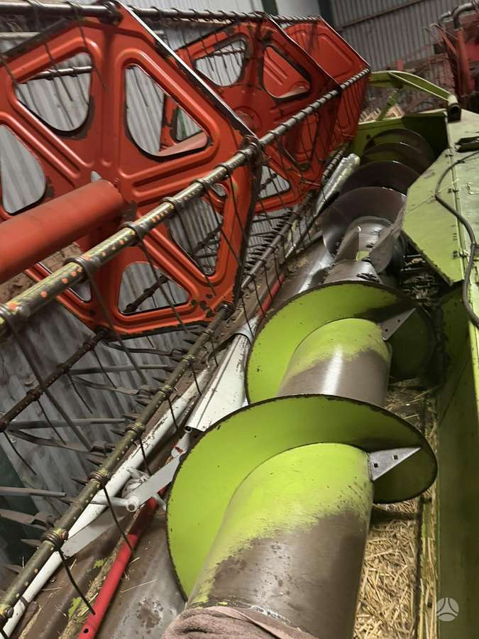 Claas Dominator 86, kombainai