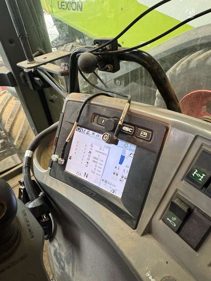 Claas AXION 850 CEBIS, tractors