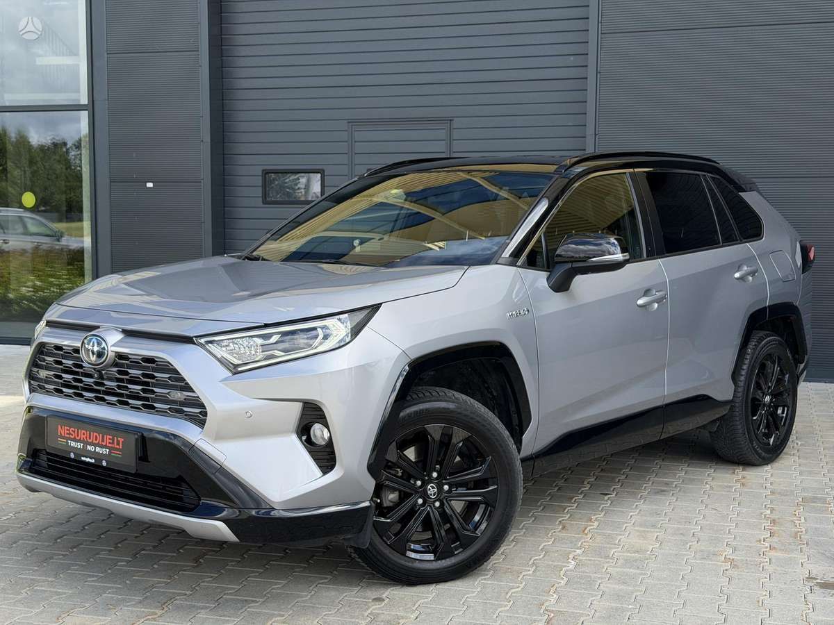 Toyota RAV4 - 1