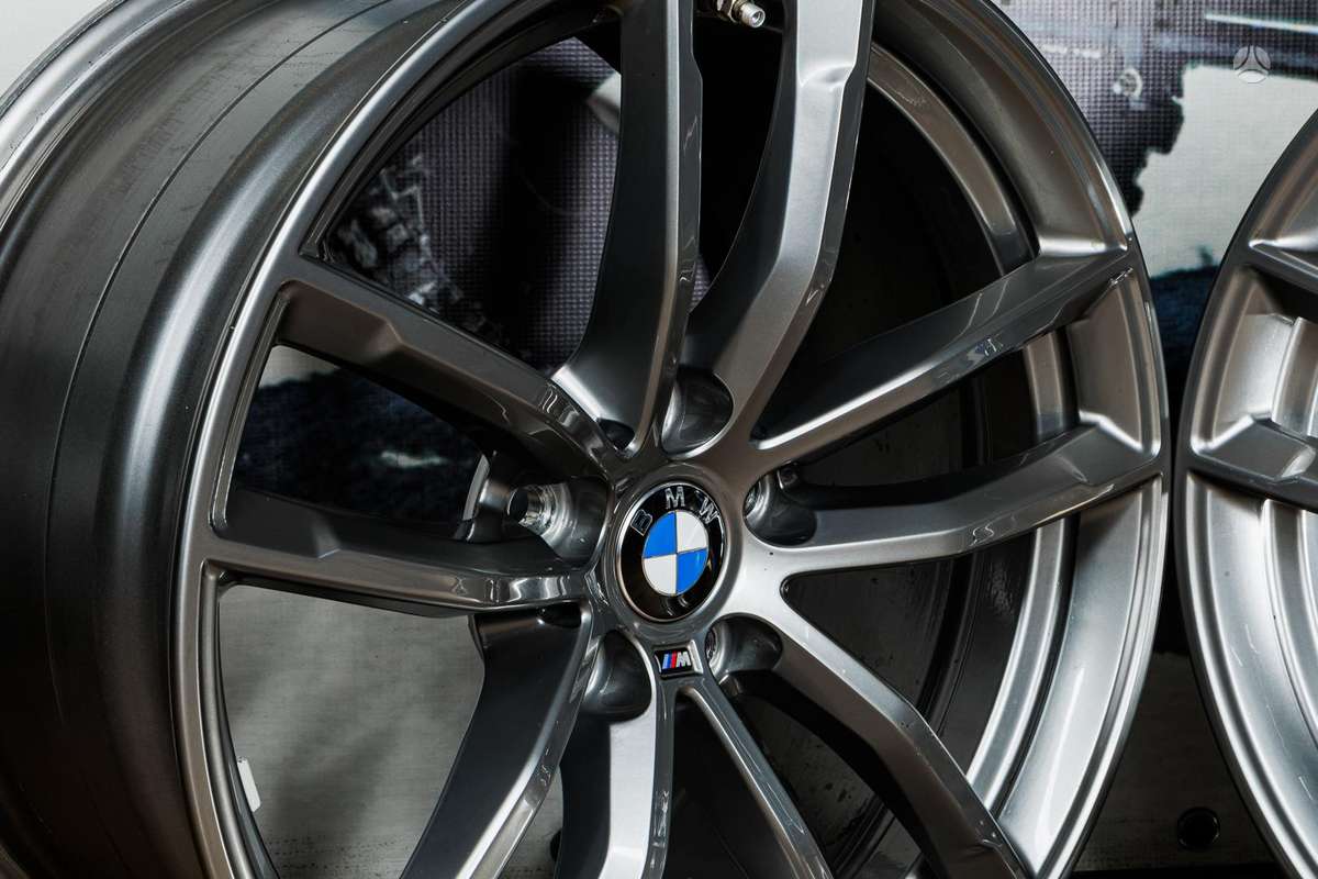 BMW, lengvojo lydinio, R18