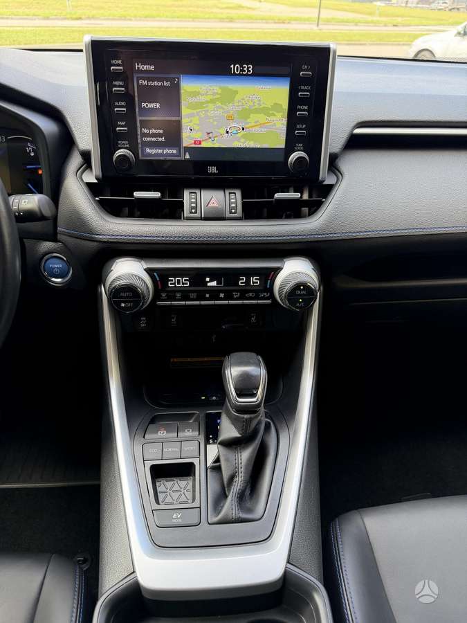 Toyota RAV4 - 11