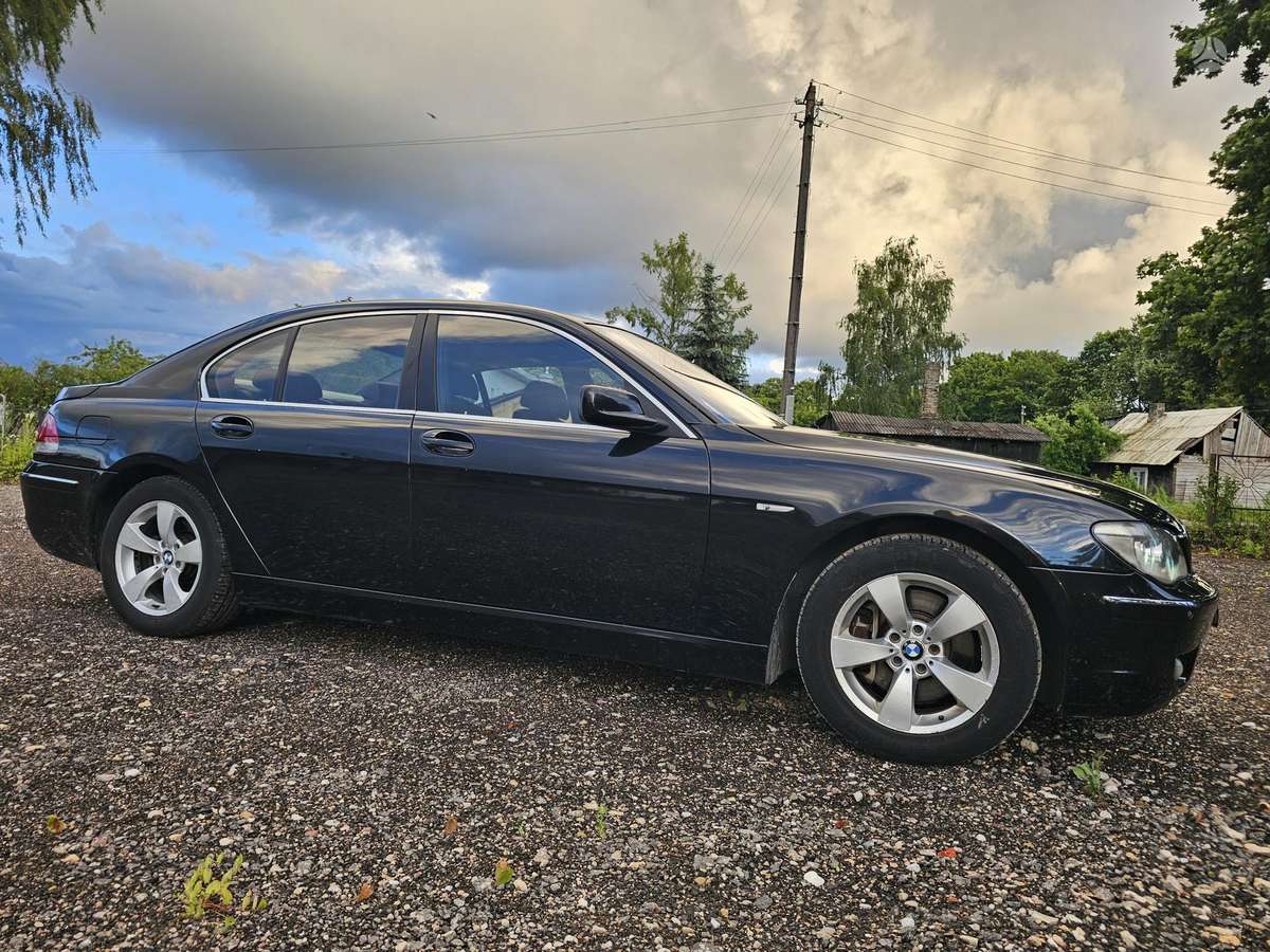 BMW 730, 3.0 l., sedanas