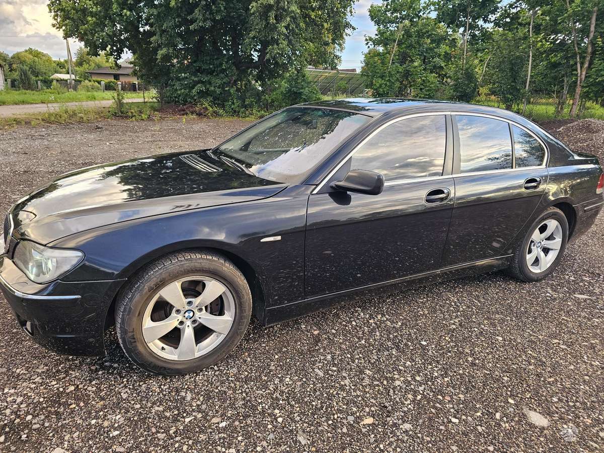 BMW 730, 3.0 l., sedanas