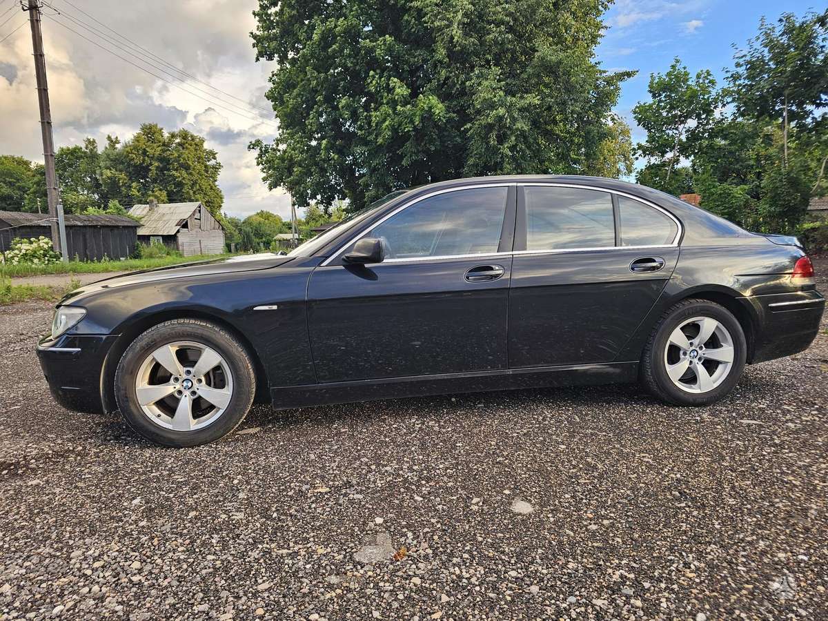 BMW 730, 3.0 l., Седан