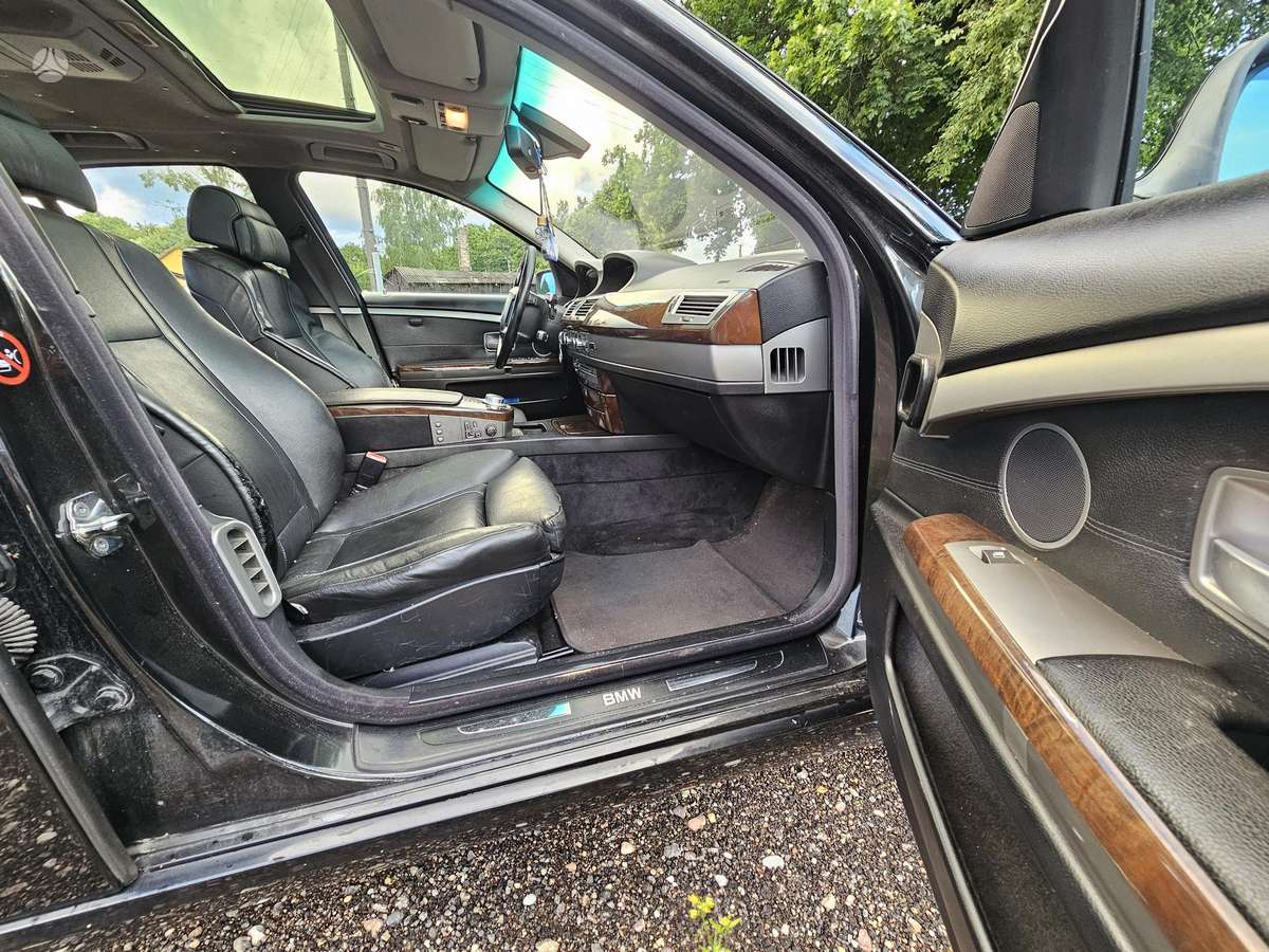BMW 730, 3.0 l., Седан