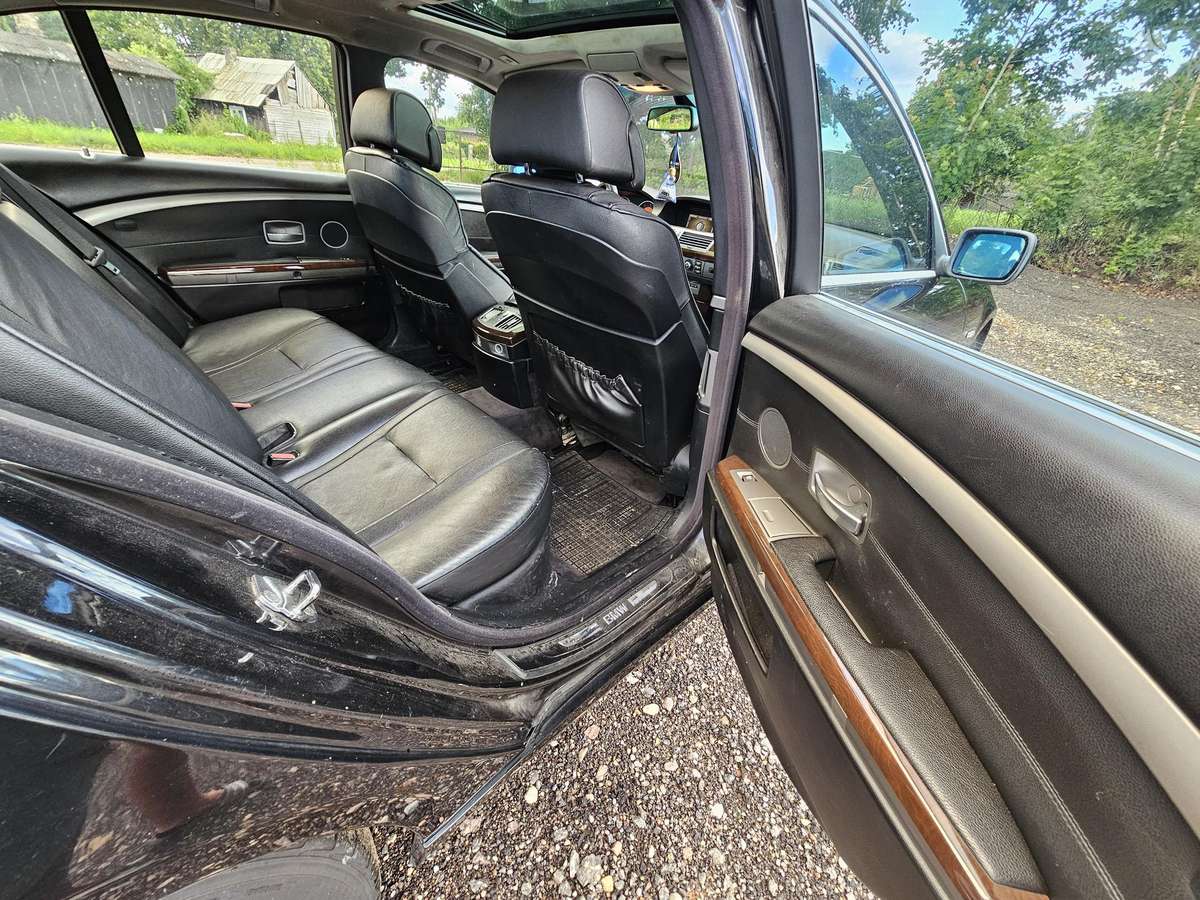 BMW 730, 3.0 l., sedanas