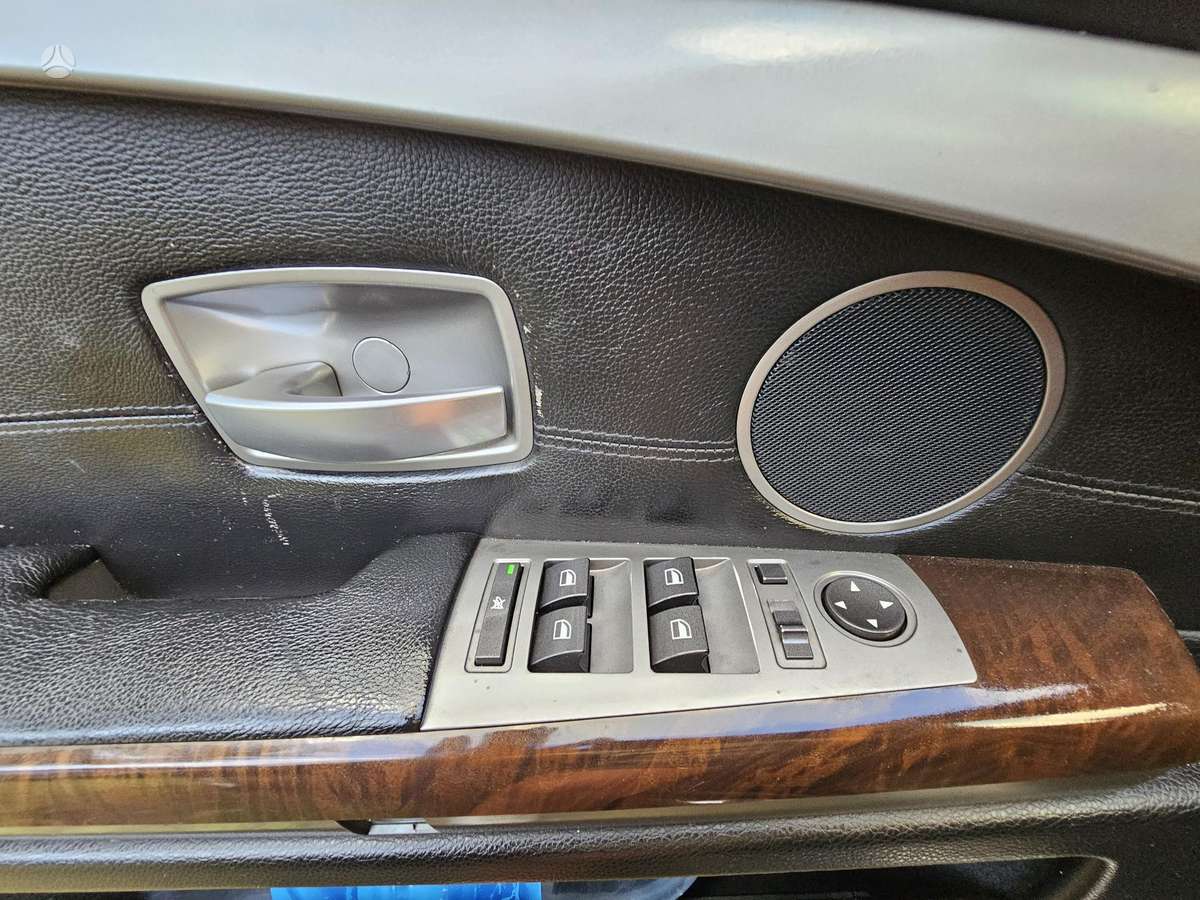 BMW 730, 3.0 l., Седан