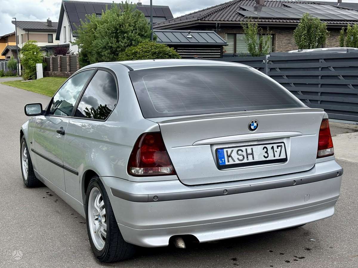 BMW 320, 2.0 l., hečbekas