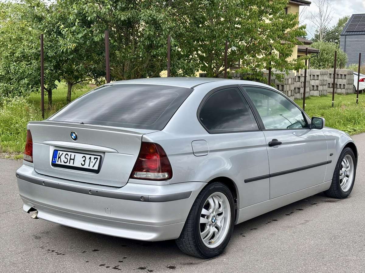 BMW 320, 2.0 l., hečbekas