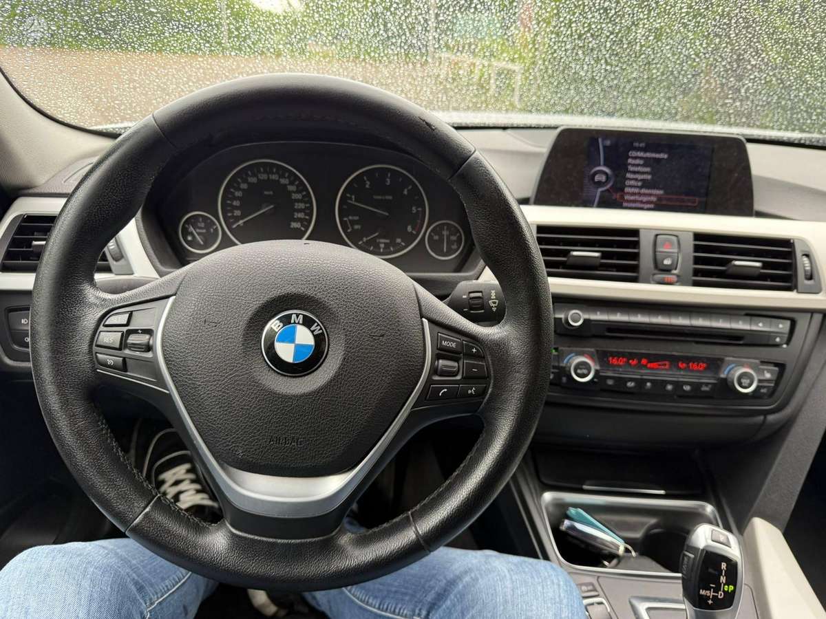 BMW 320, 2.0 l., wagon