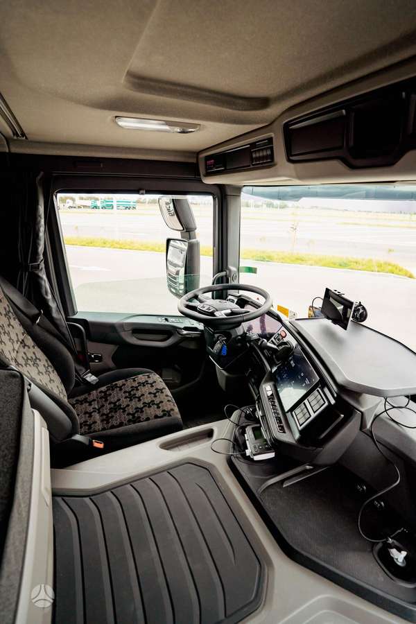 Scania P460, автовозы
