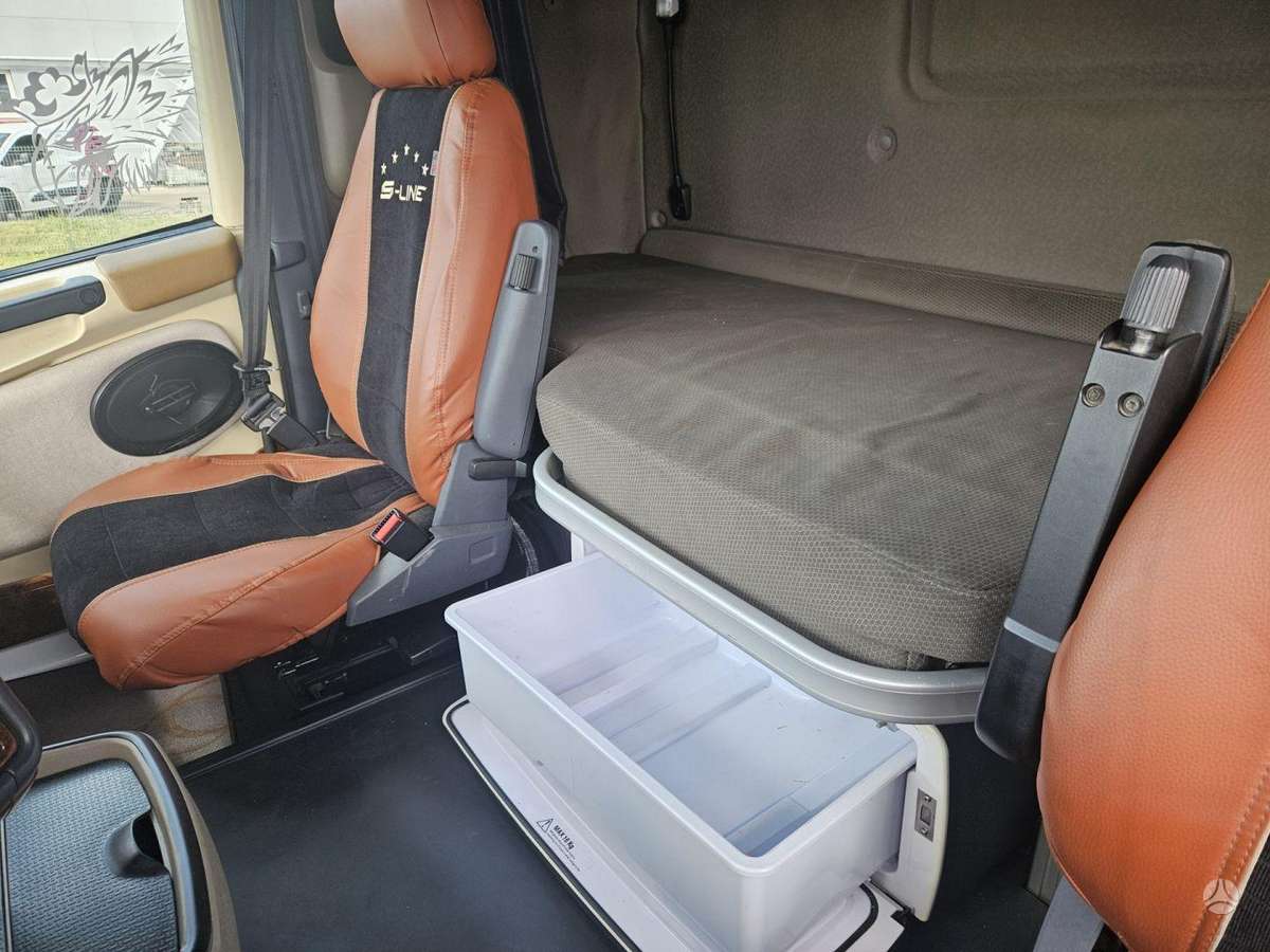 Scania R490, 2 miegamosios vietos