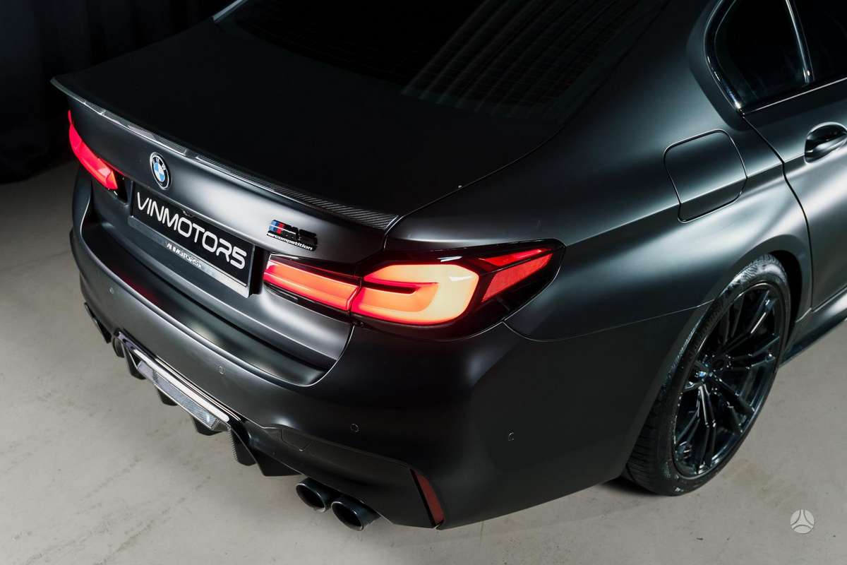 BMW M5, 4.4 l., Седан