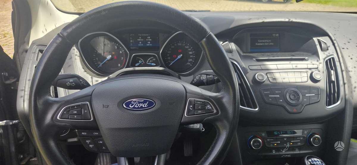 Ford Focus, 1.0 l., Хэтчбек