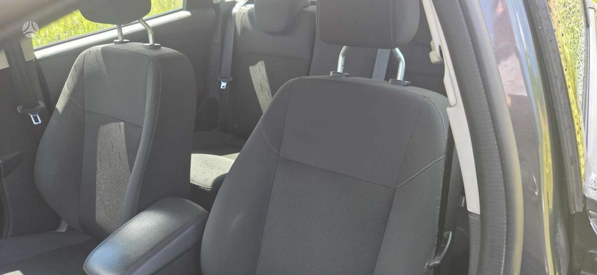 Ford Focus, 1.0 l., hatchback