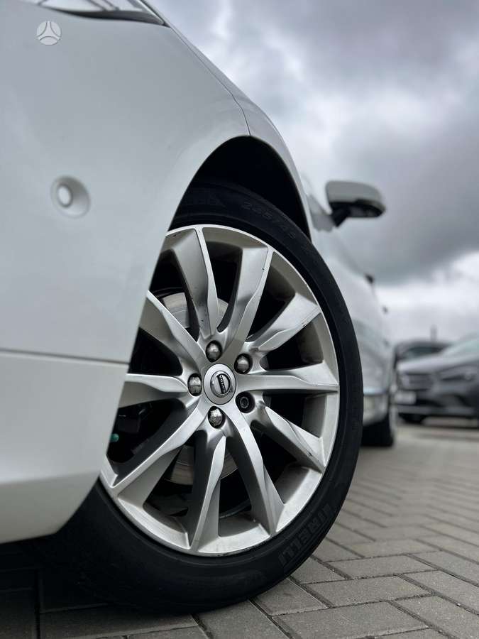 Volvo V90, Универсал