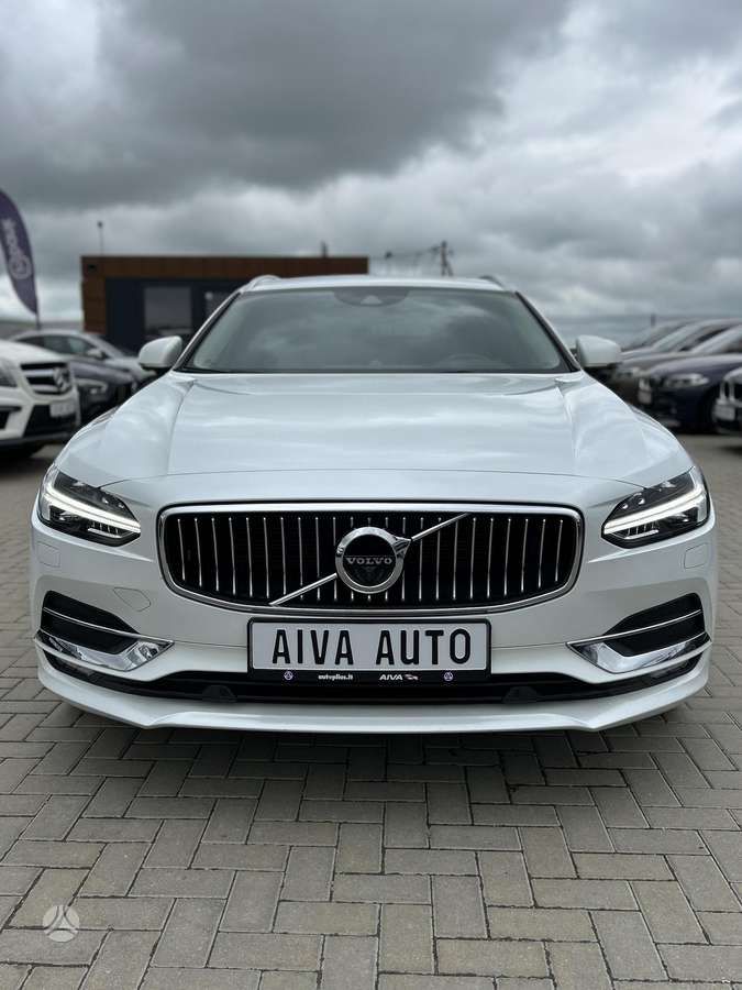 Volvo V90, Универсал