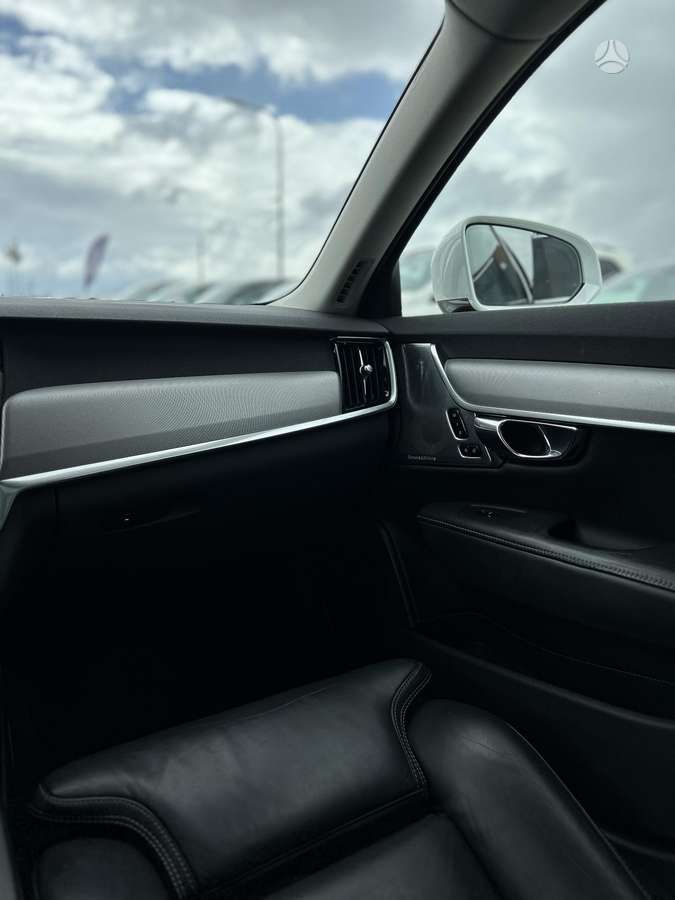 Volvo V90, Универсал