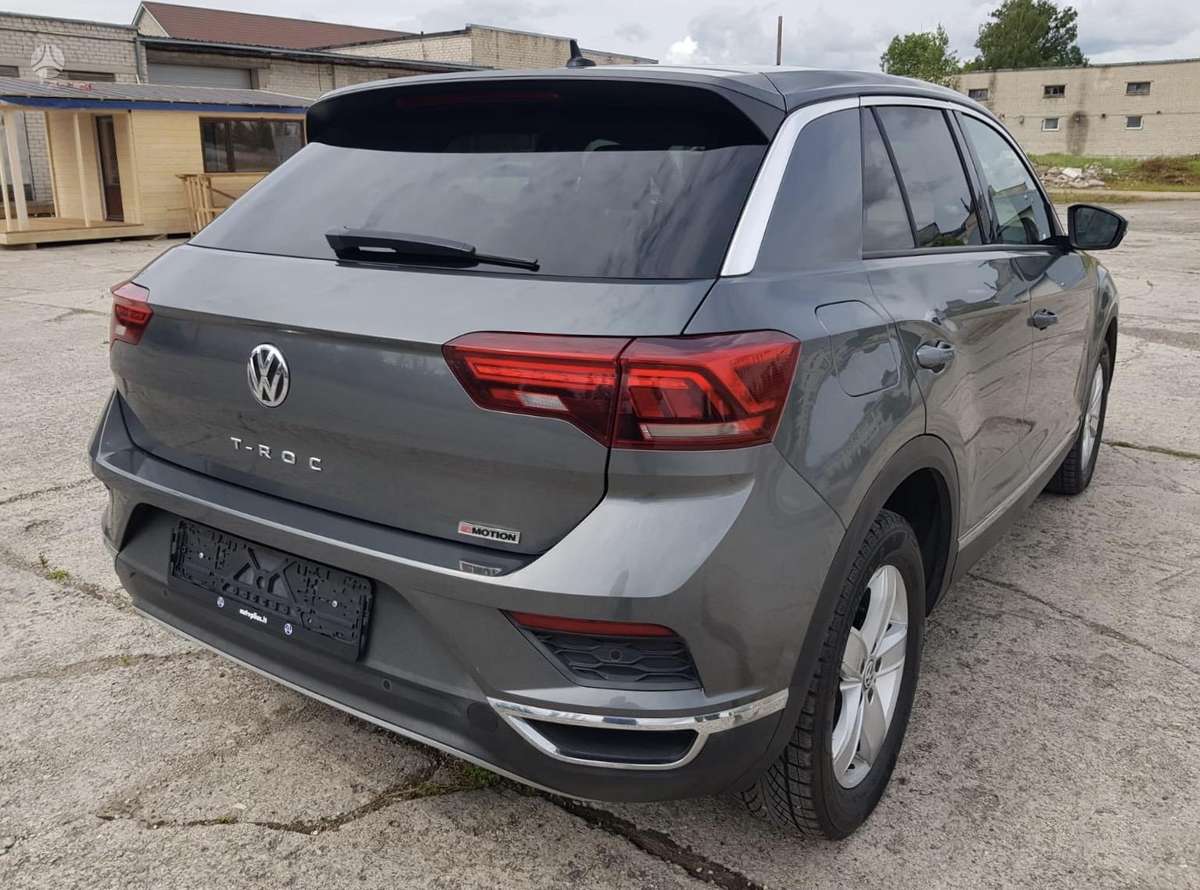 Volkswagen T-Roc - 4