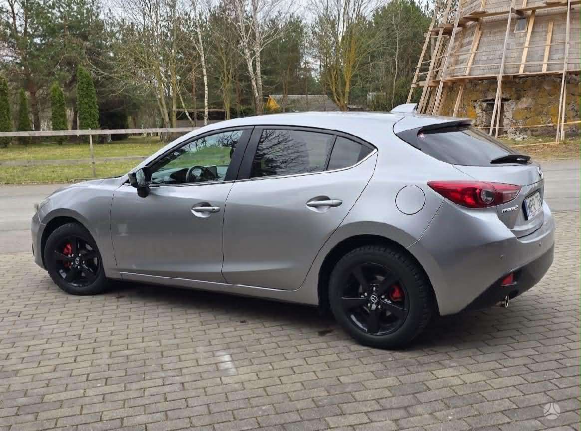 Mazda 3, 2.2 l., Хэтчбек