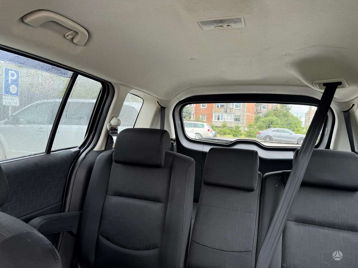 Mazda 5, 2.0 l., mpv / minivan