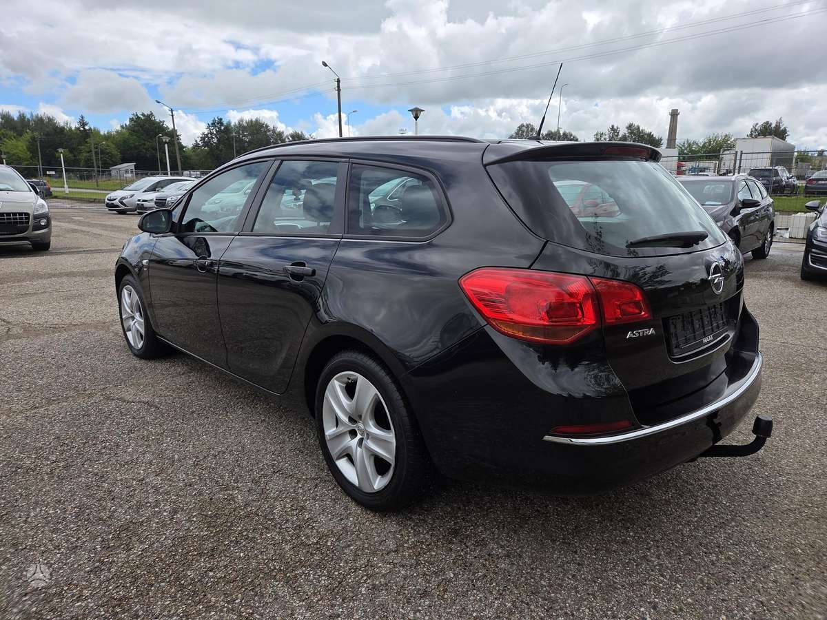 Opel Astra, 1.4 l., Универсал